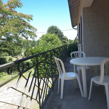 Location De A En Bouriane Holiday home *