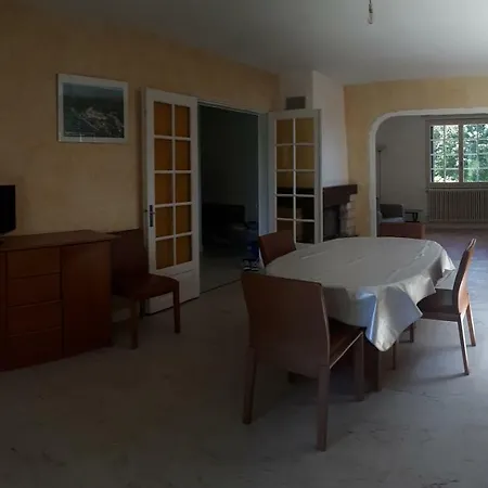 Location De A En Bouriane Holiday home Gourdon-en-quercy