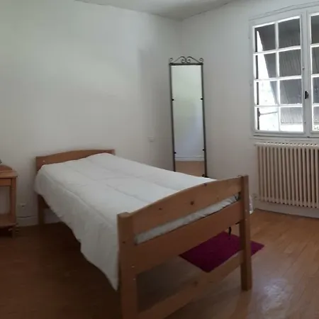 Location De A En Bouriane Holiday home *